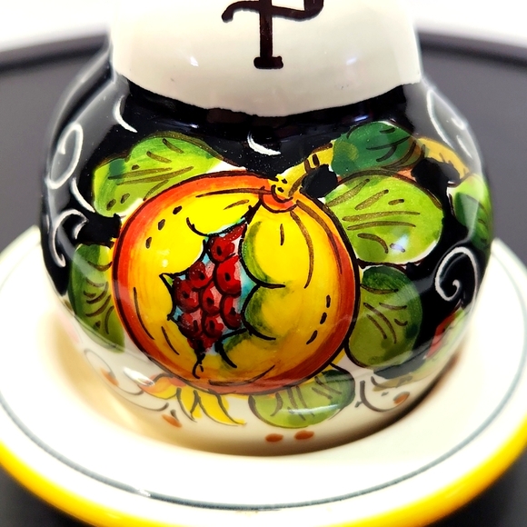 BORGIOLI CERAMICS (Italy) Salt/Pepper Set Hand painted 'Black Pomegranate' - Picture 6 of 13
